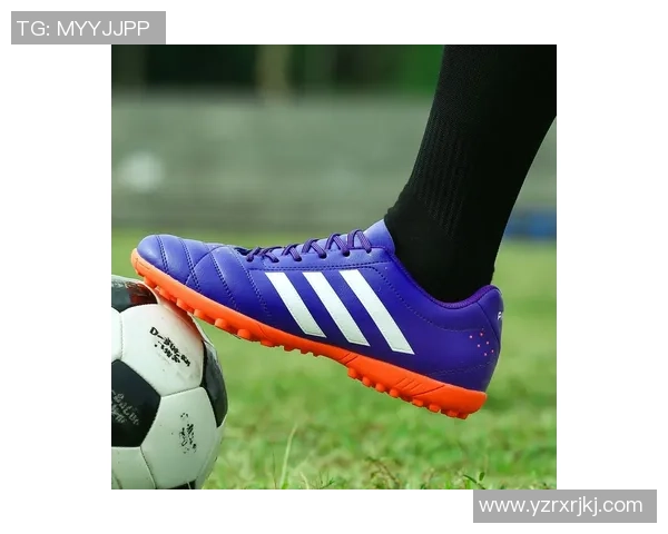 足球明星女士必备好鞋推荐让你在场上场下都闪耀 足球明星女士必备好鞋推荐让你在场上场下都闪耀